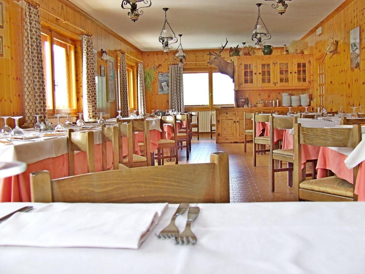 Albergo Ristorante San Pietro Valdisotto Exterior foto