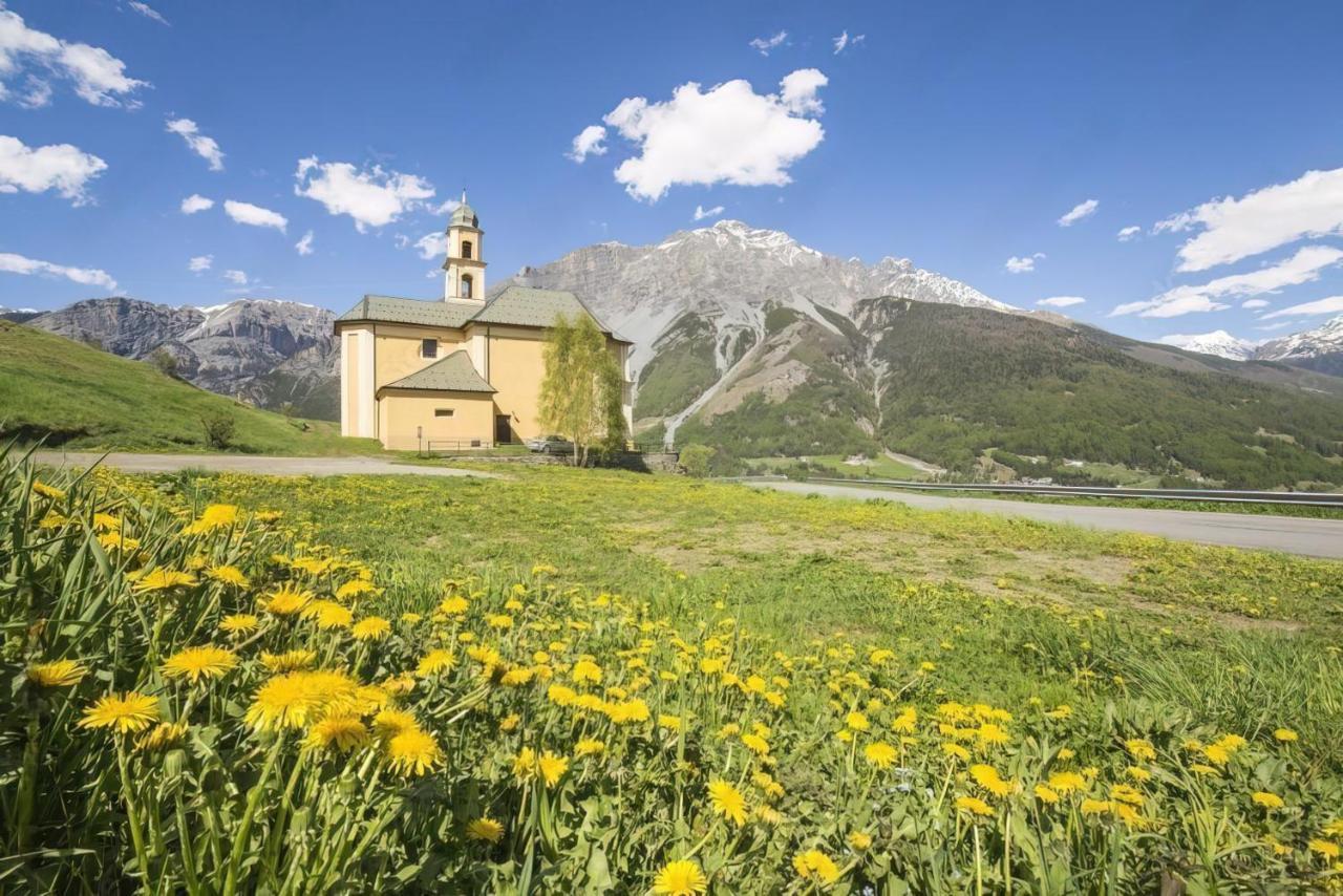 Albergo Ristorante San Pietro Valdisotto Exterior foto