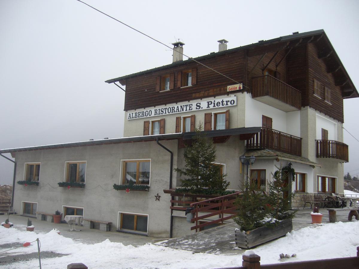 Albergo Ristorante San Pietro Valdisotto Exterior foto